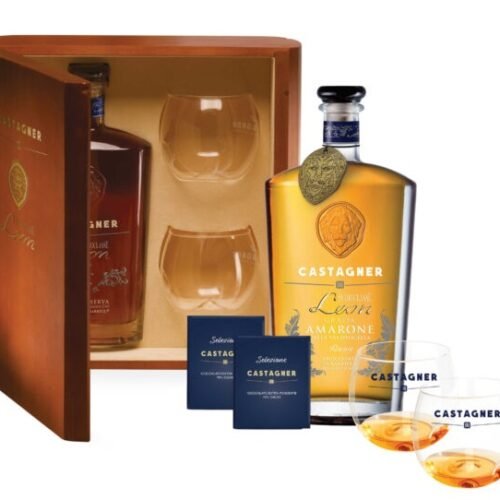 Grappa di Amarone Riserva 18 Mesi Fuoriclasse Leon Ajándékcsomag 2 Pohárral és Csoki Castagner 0,7L